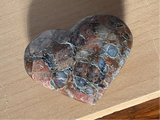 Natural polished Que Sera heart