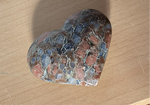 Natural polished Que Sera heart